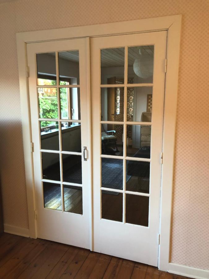 Retro Bolig - Fyldt Med Hygge! Ingen Luksus Apartment Kolind Bagian luar foto
