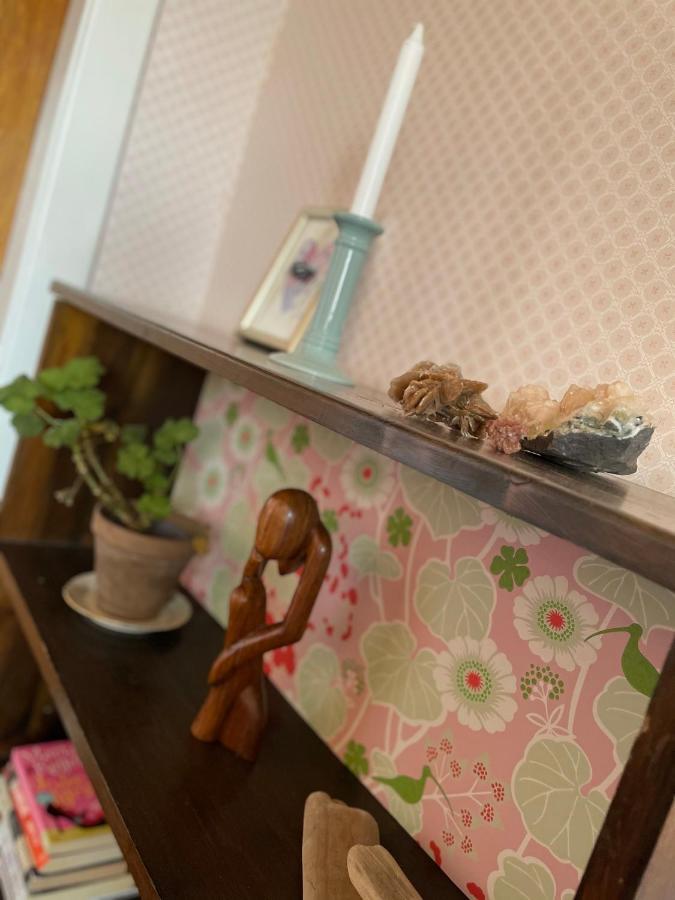 Retro Bolig - Fyldt Med Hygge! Ingen Luksus Apartment Kolind Bagian luar foto
