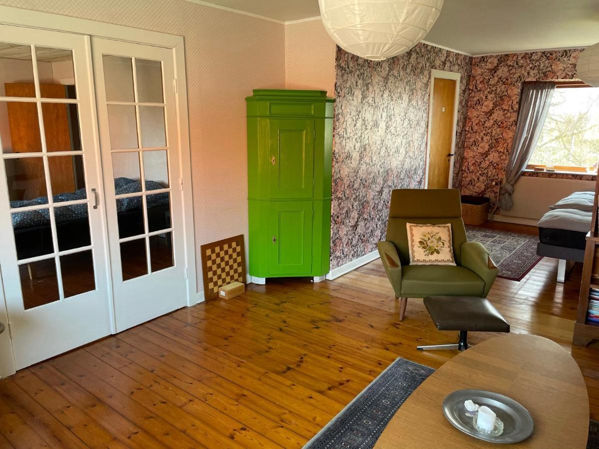Retro Bolig - Fyldt Med Hygge! Ingen Luksus Apartment Kolind Bagian luar foto