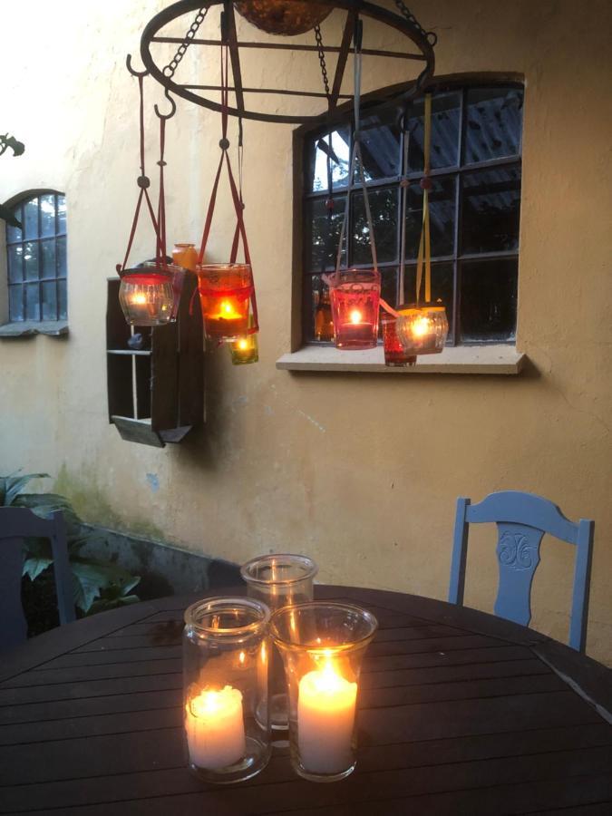Retro Bolig - Fyldt Med Hygge! Ingen Luksus Apartment Kolind Bagian luar foto